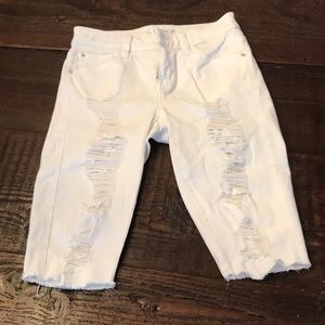 White guess knee length shorts